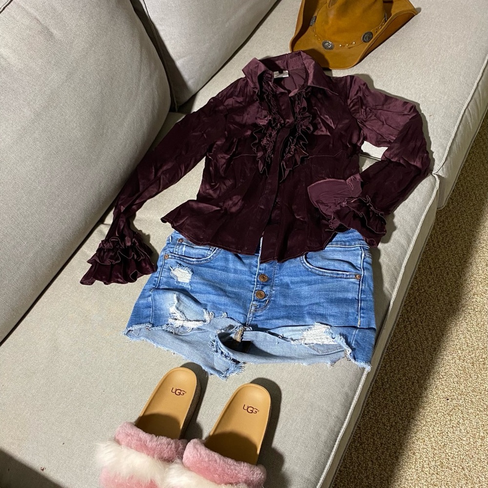 Unique color and sleeves